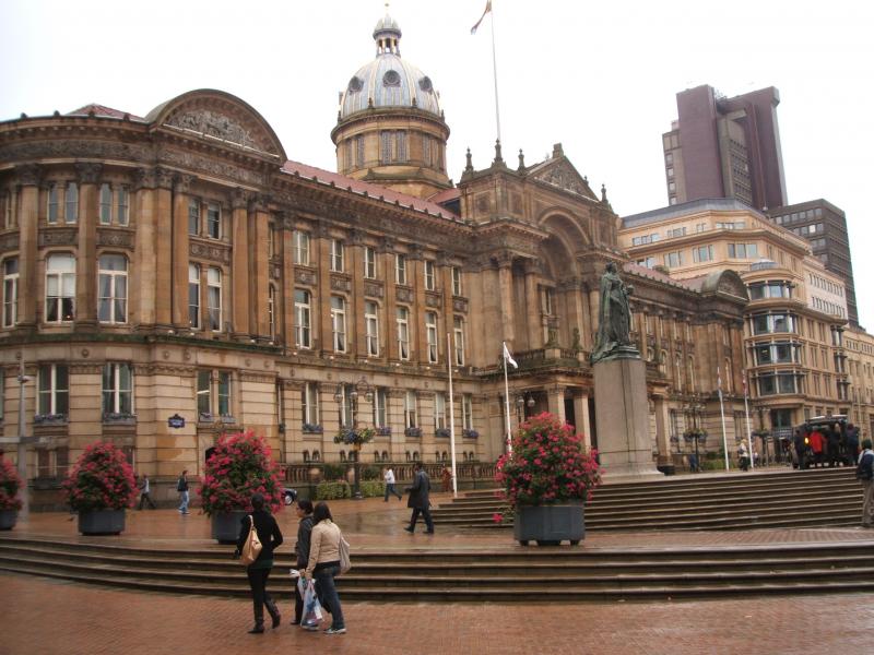 Трима загинали заради бунтовете в Бирмингам, Англия