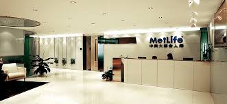 Застрахователи правят рискови фондове за стартъпи