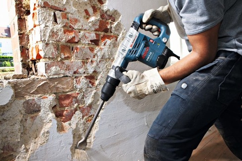 Качествени услуги за къртене, чистене и извозване: къде да ги намерим?